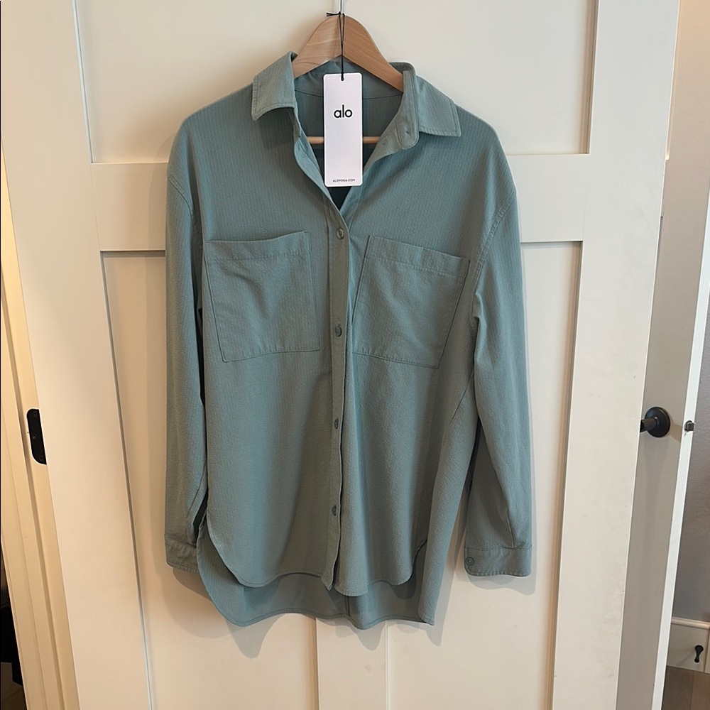 ALO Yoga Dreamscape Botanical Green Button Down Shirt